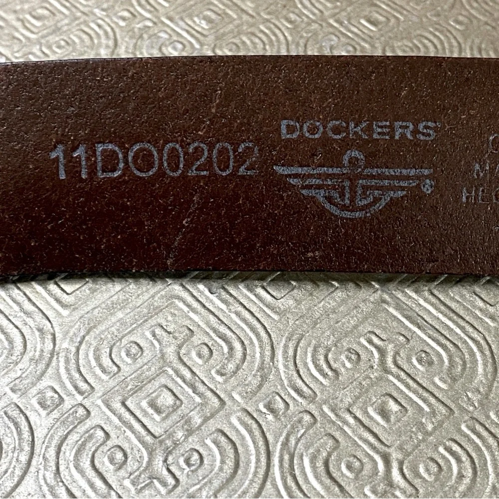 Docker’s Dark Brown Leather Belt Silver Tone Buckle Size L